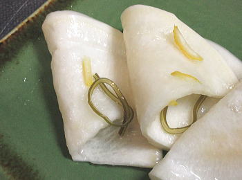 @䂸