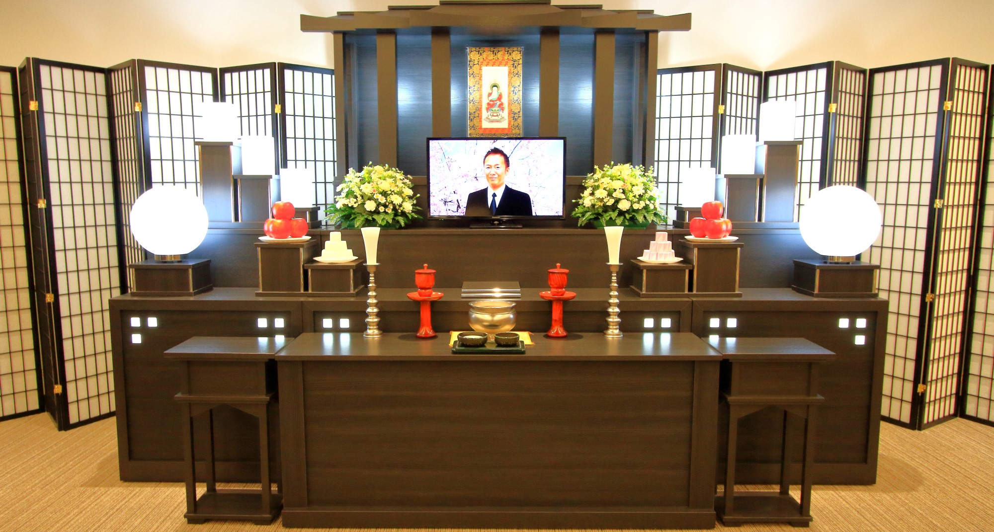 祭壇のあるセレモニーホール