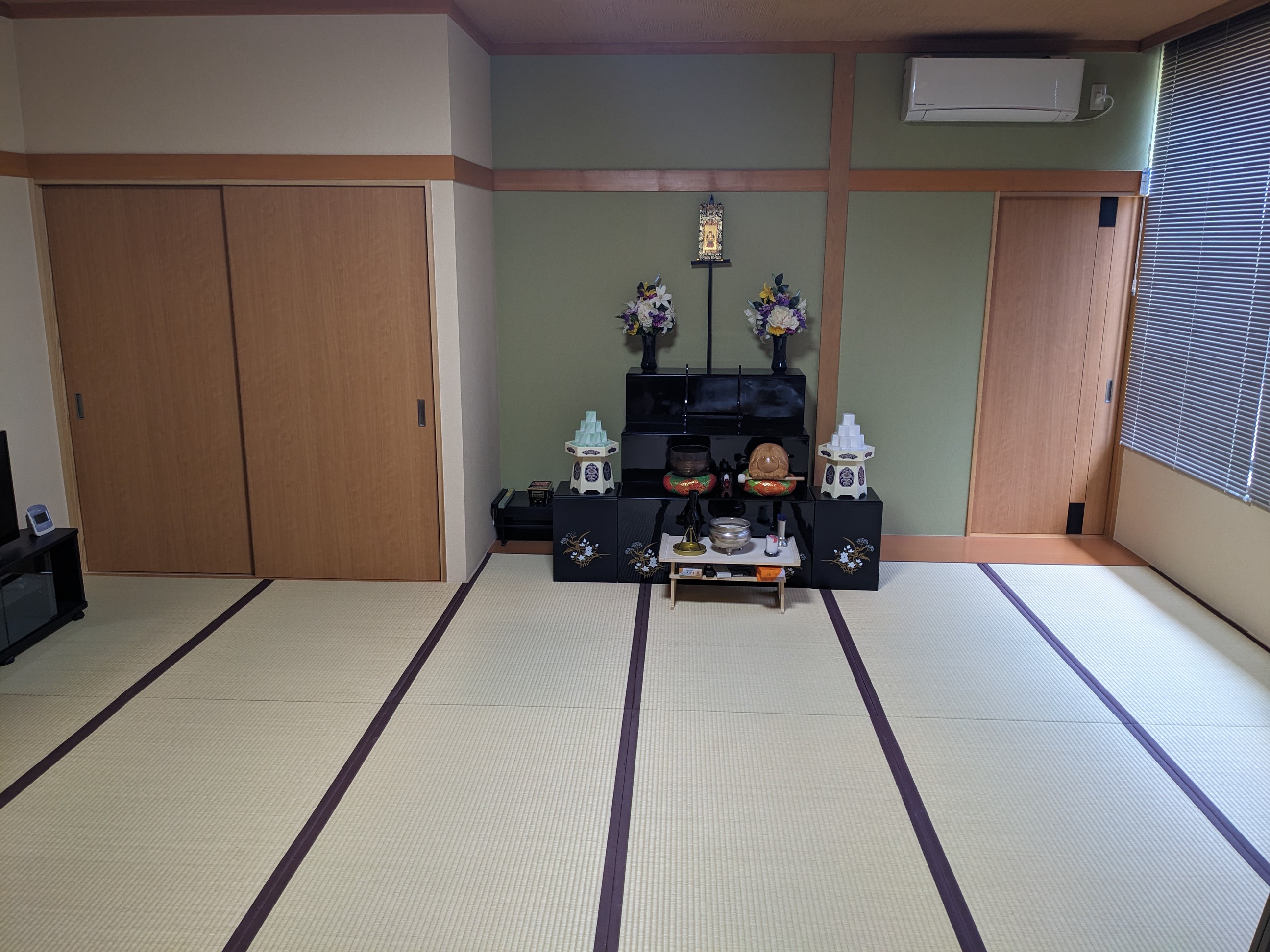 椿内部